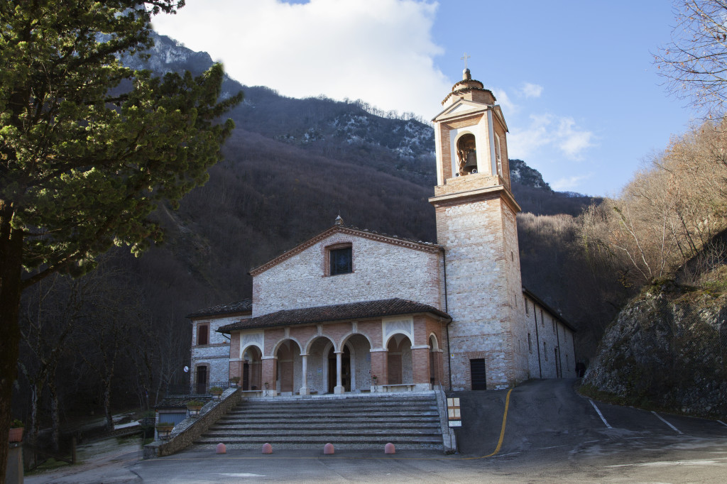 Montefortino-Santuario-Madonna-dell'Ambro