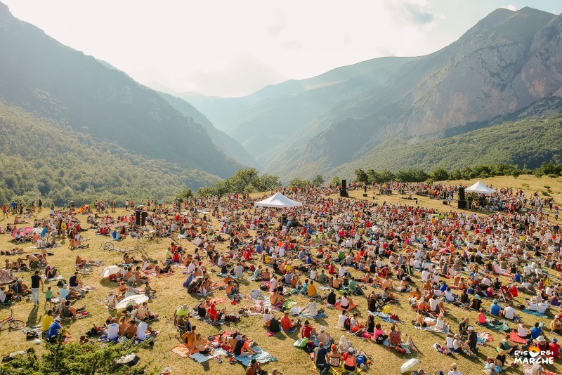 concerto di Risorgimarche 2018 in mezzo alla natura